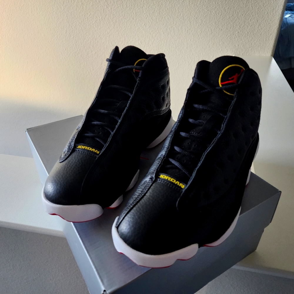 Jordan 13 Retro Playoffs Size 9.5
